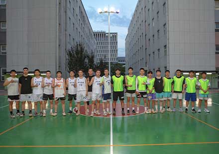 ������Ѵٽ��������ľ���չ�緶 | 2025����������΢��VS����Ƽ�����������˾����������