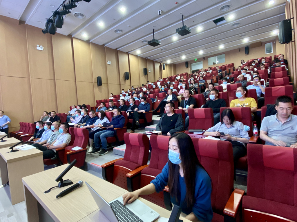 ��������΢���ٿ���������ʵ���˶����ڶ��ڣ��ܽ������