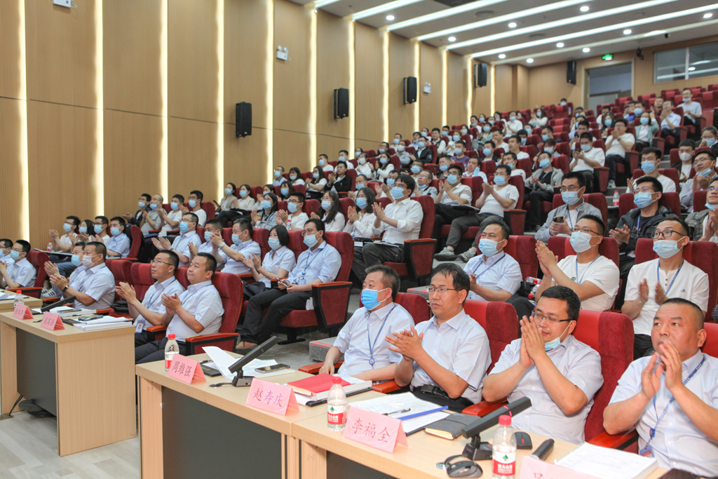 ������Ӽ����Ľ�һ��Ա����Ա�������  ��������΢��ֻ᳡�������Բ������